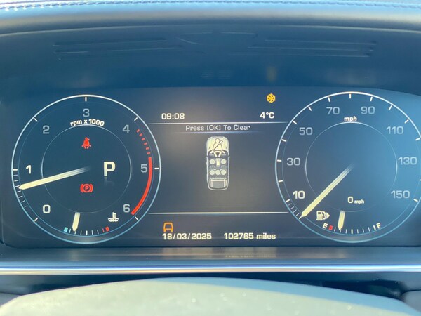 Used Land Rover Range Rover Sport 2015 for sale - 74057557: Photo 12
