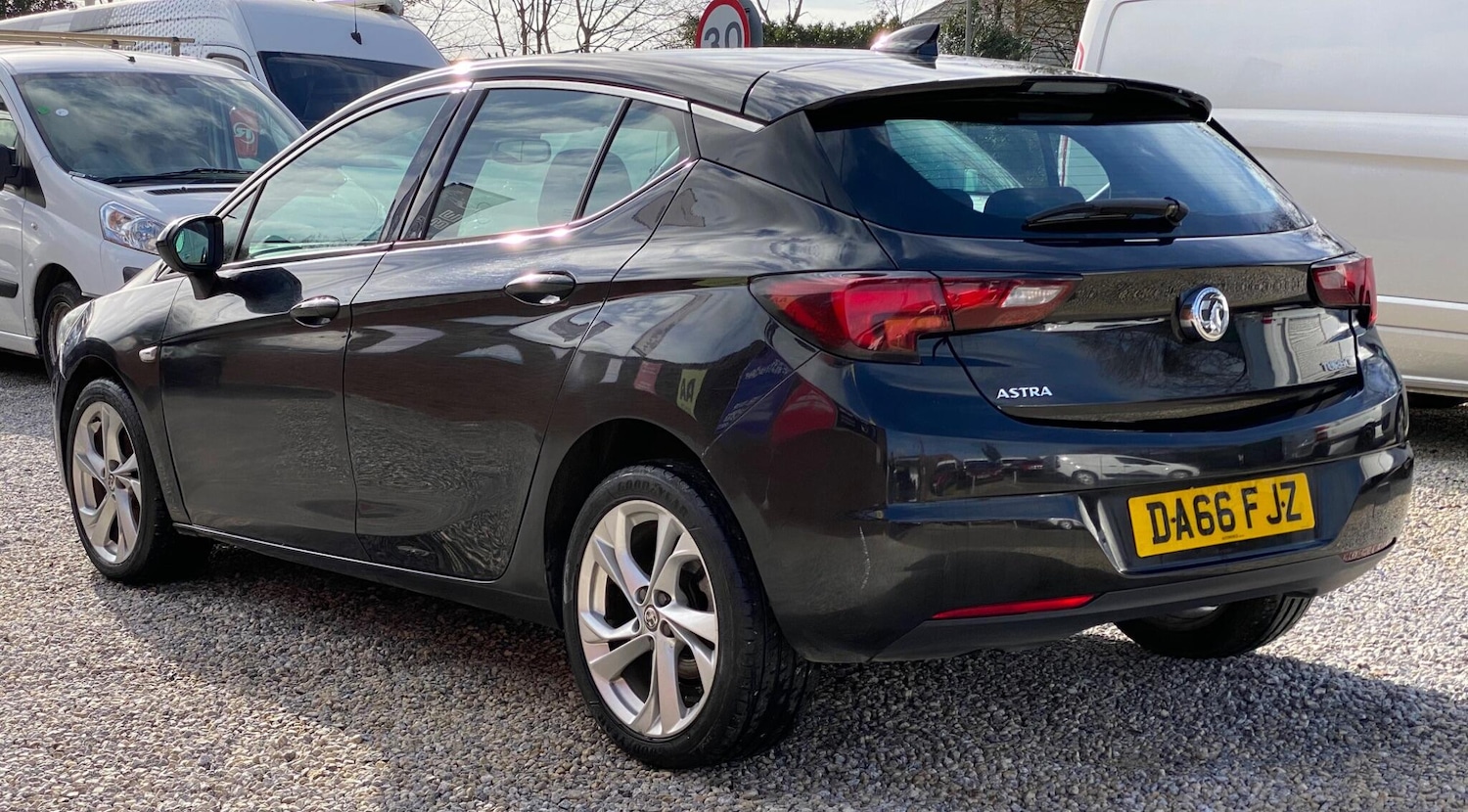 Used Vauxhall Astra 2016 for sale - 77647169: Photo 4