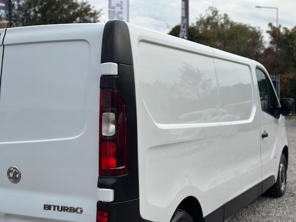 Used Vauxhall Vivaro 2015 for sale - 76136665: Photo 18