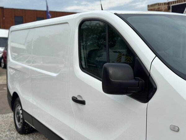 Used Vauxhall Vivaro 2015 for sale - 76136665: Photo 26