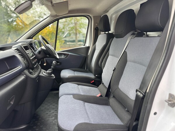 Used Vauxhall Vivaro 2015 for sale - 76136665: Photo 36