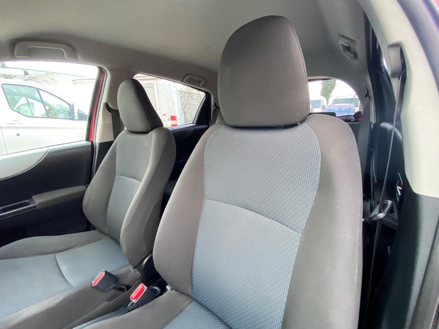 Used Toyota Yaris 2012 for sale - 77646306: Photo 16