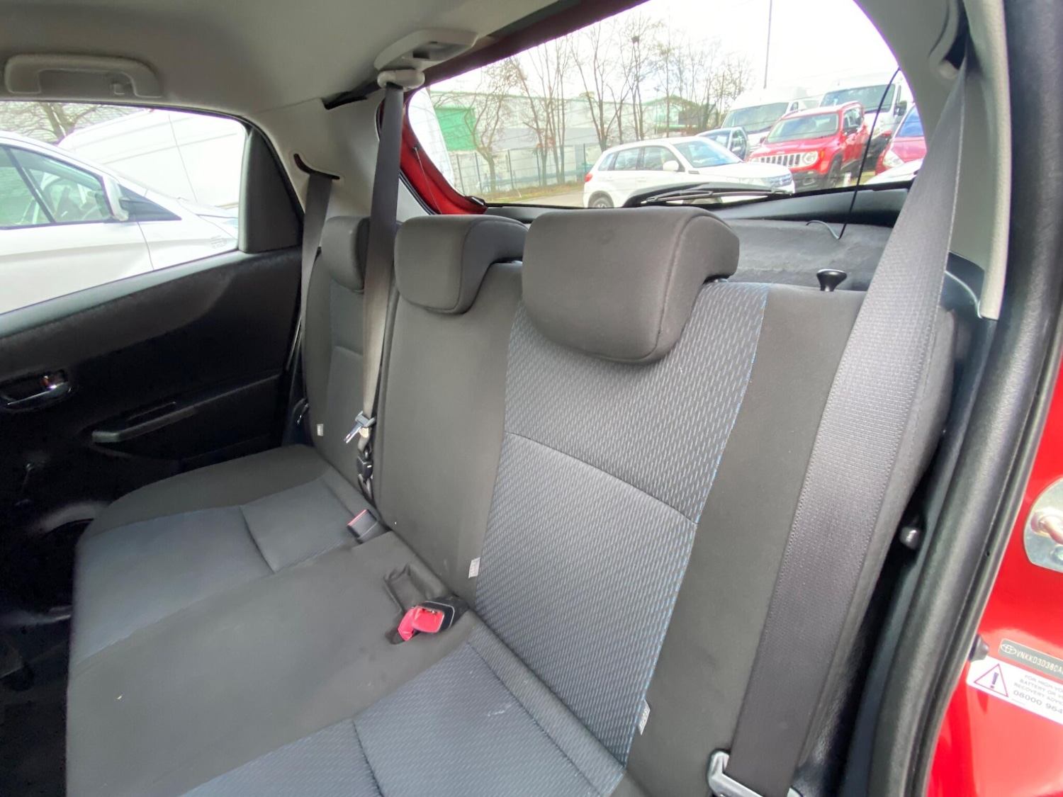 Used Toyota Yaris 2012 for sale - 77646306: Photo 21