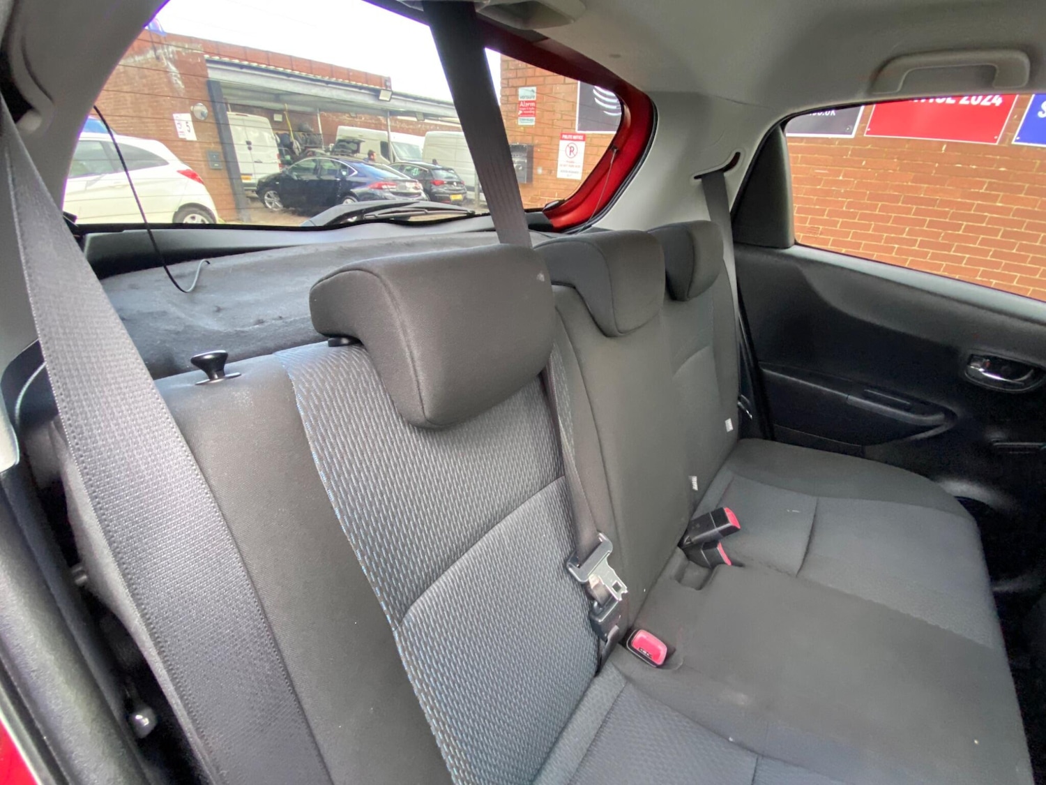 Used Toyota Yaris 2012 for sale - 77646306: Photo 22