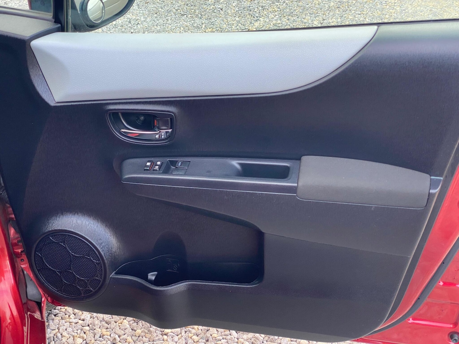 Used Toyota Yaris 2012 for sale - 77646306: Photo 31