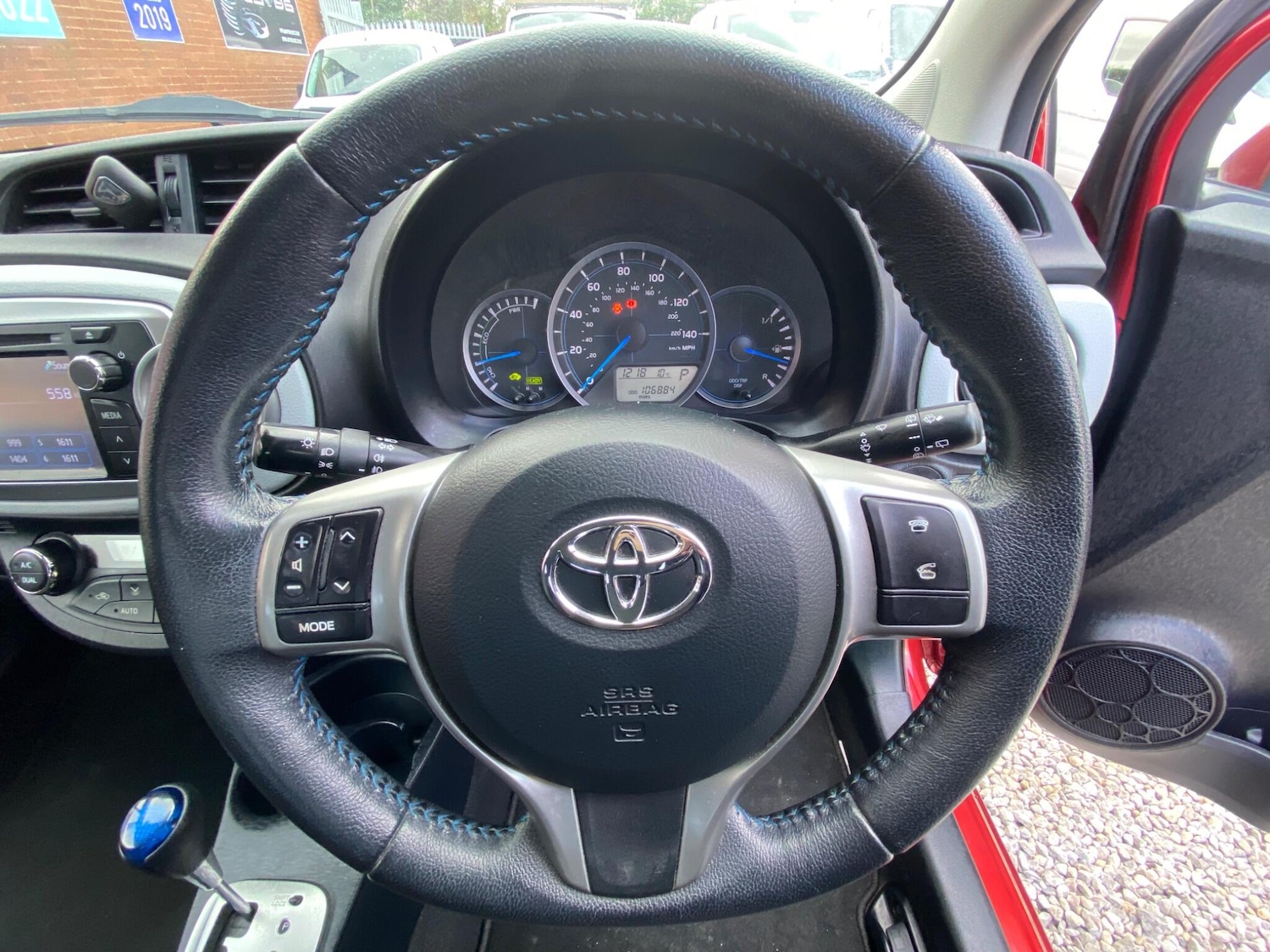 Used Toyota Yaris 2012 for sale - 77646306: Photo 40