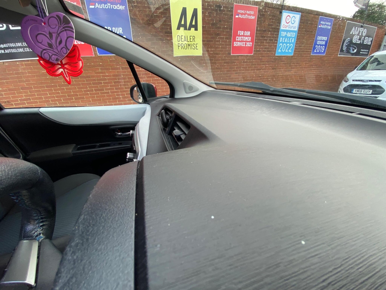 Used Toyota Yaris 2012 for sale - 77646306: Photo 43