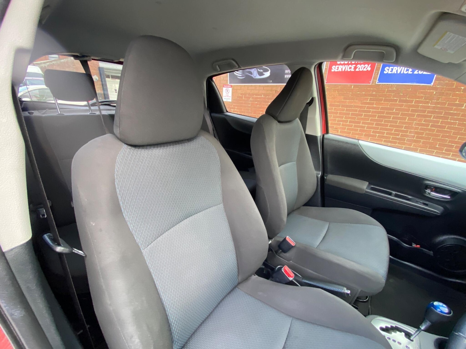 Used Toyota Yaris 2012 for sale - 77646306: Photo 9