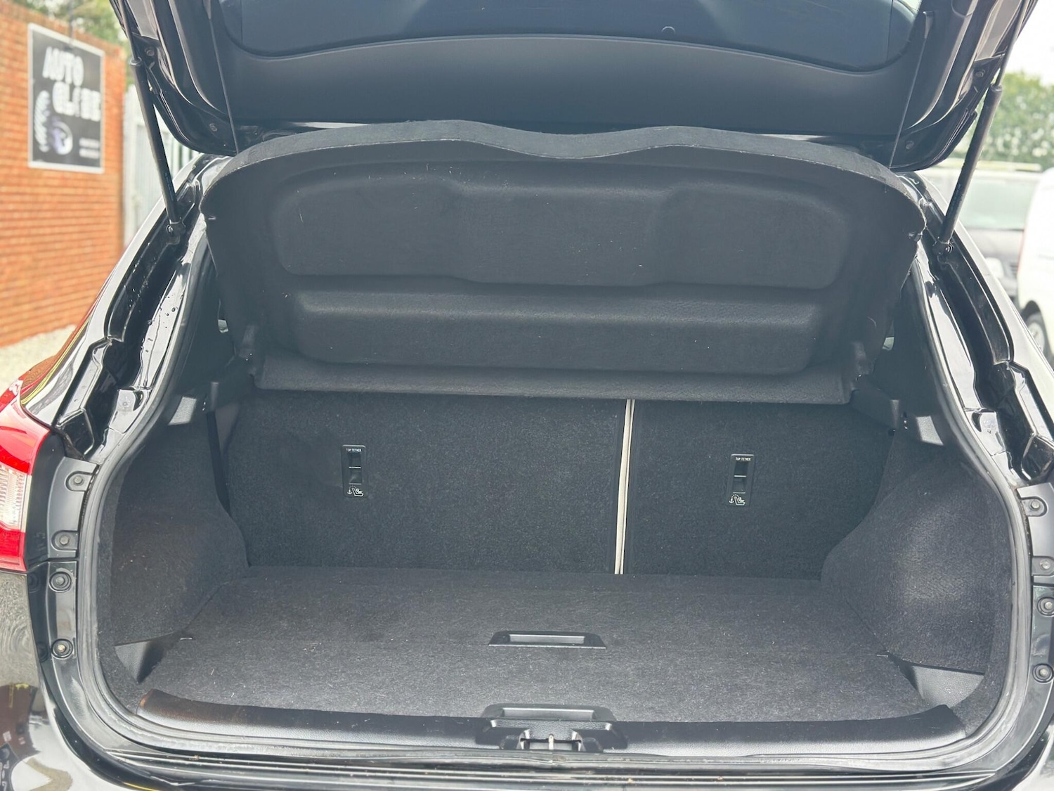 Used Nissan Qashqai 2014 for sale - 77994342: Photo 10