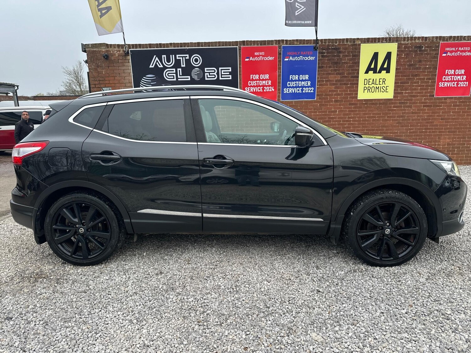 Used Nissan Qashqai 2014 for sale - 77994342: Photo 23