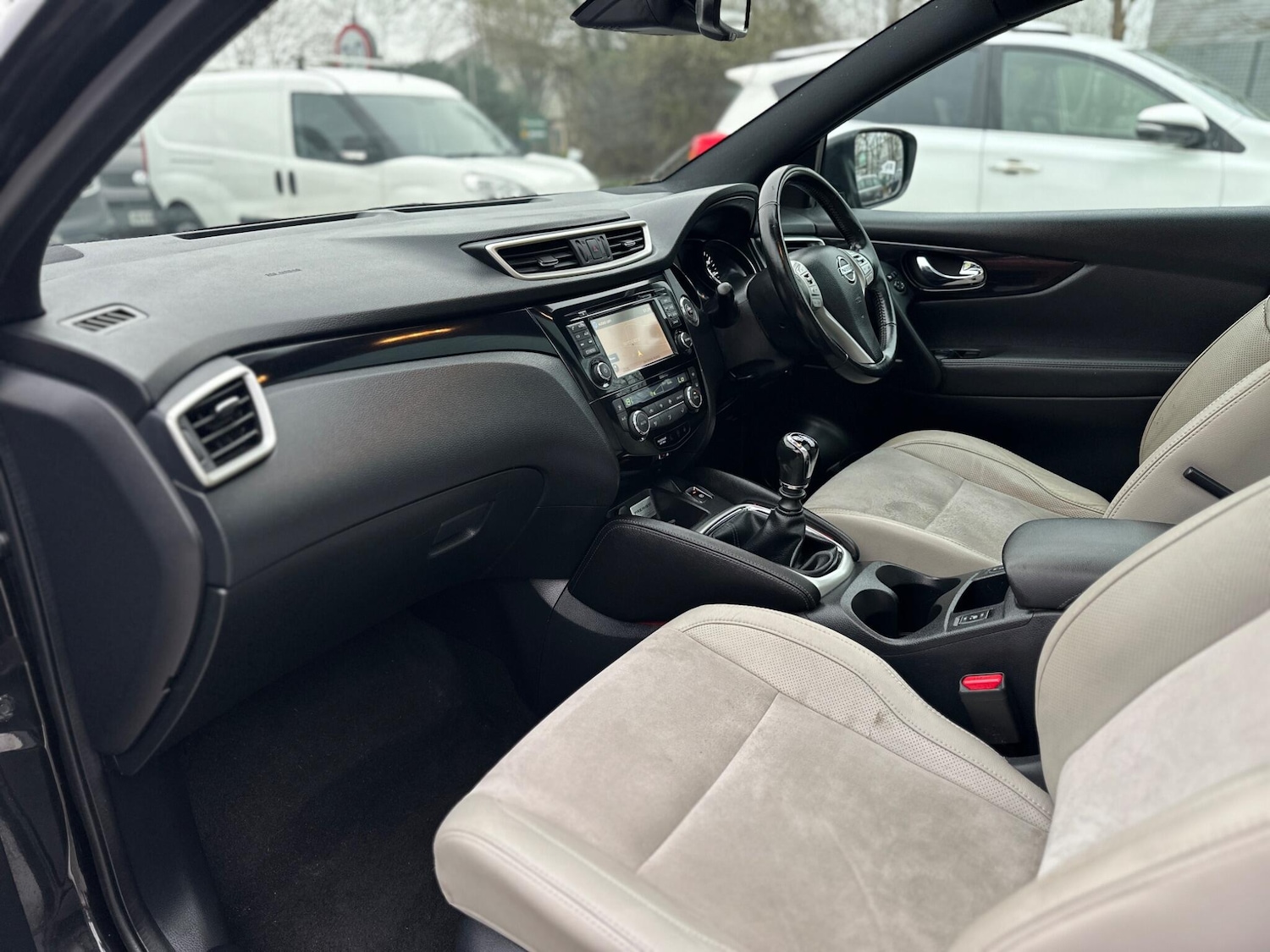 Used Nissan Qashqai 2014 for sale - 77994342: Photo 8