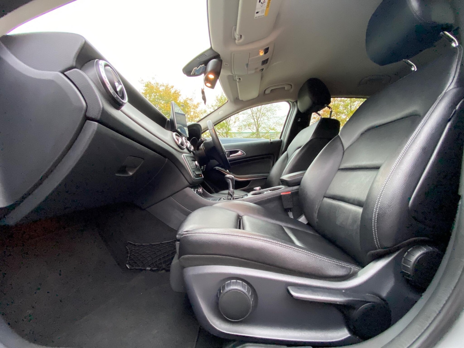 Used Mercedes-Benz GLA 2016 for sale - 76612854: Photo 32