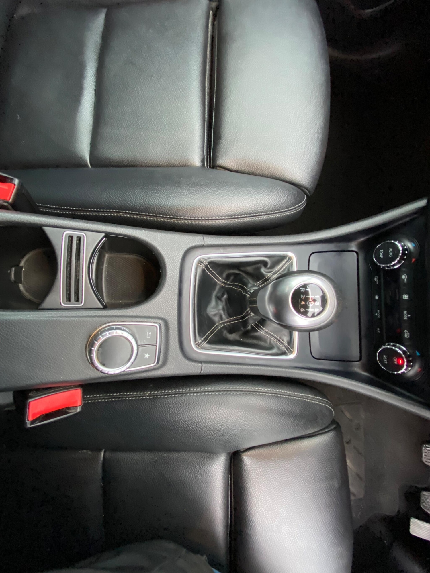 Used Mercedes-Benz GLA 2016 for sale - 76612854: Photo 35