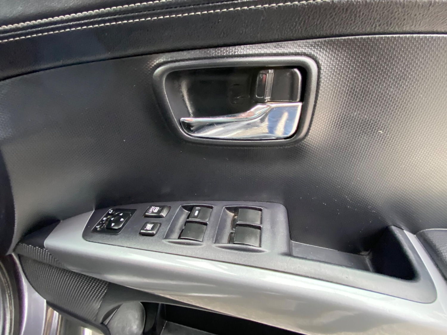 Used Mitsubishi Outlander 2012 for sale - 76072956: Photo 28