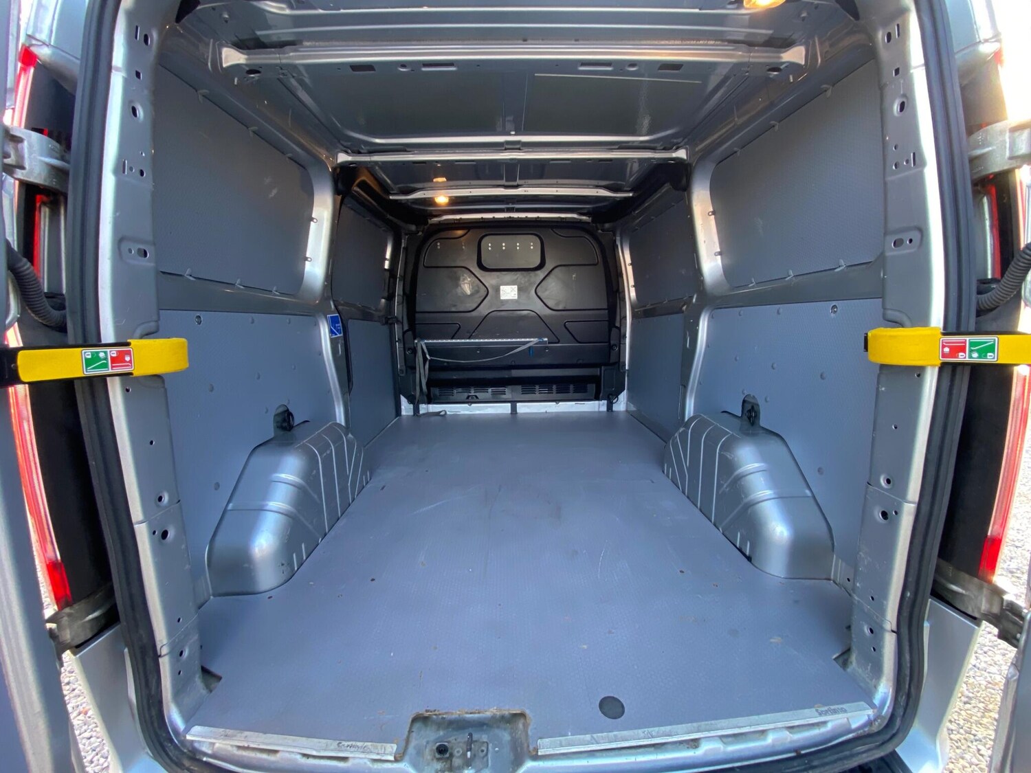 Used Ford Transit Custom 2020 for sale - 76388998: Photo 37