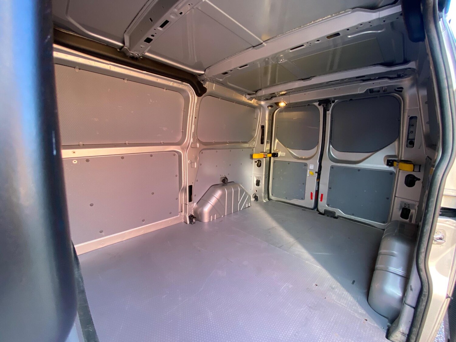 Used Ford Transit Custom 2020 for sale - 76388998: Photo 38