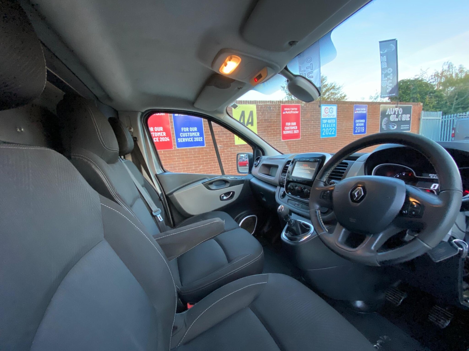 Used Renault Trafic 2018 for sale - 76388944: Photo 6