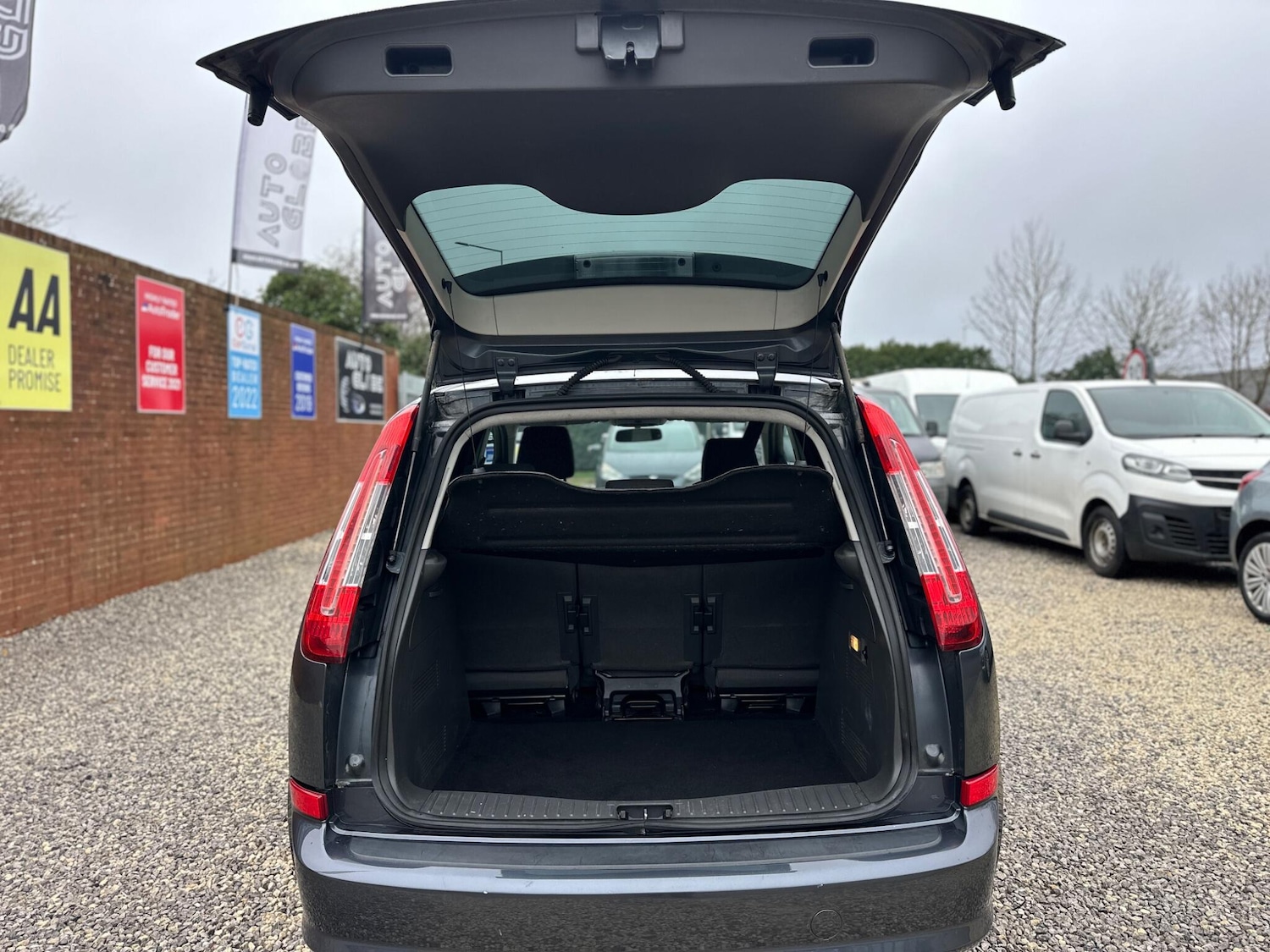 Used Ford C-Max 2009 for sale - 77550693: Photo 10