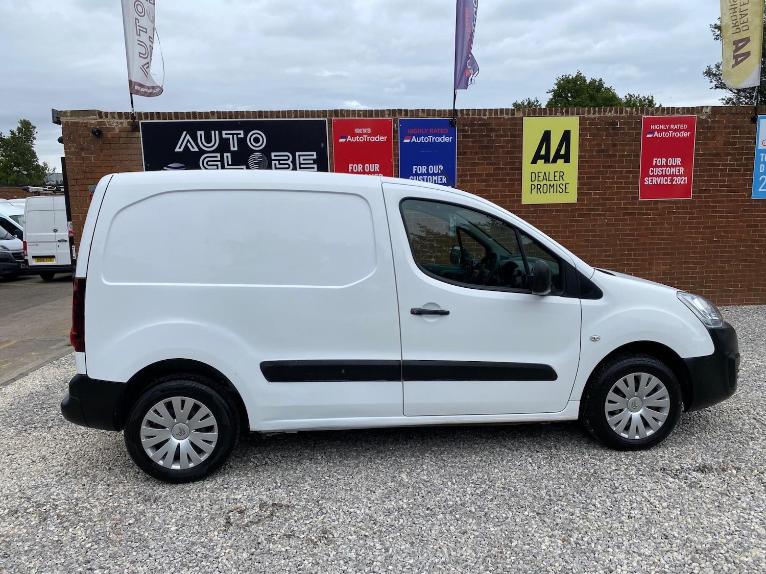 Used Citroen Berlingo 2018 for sale - 76158899: Photo 18