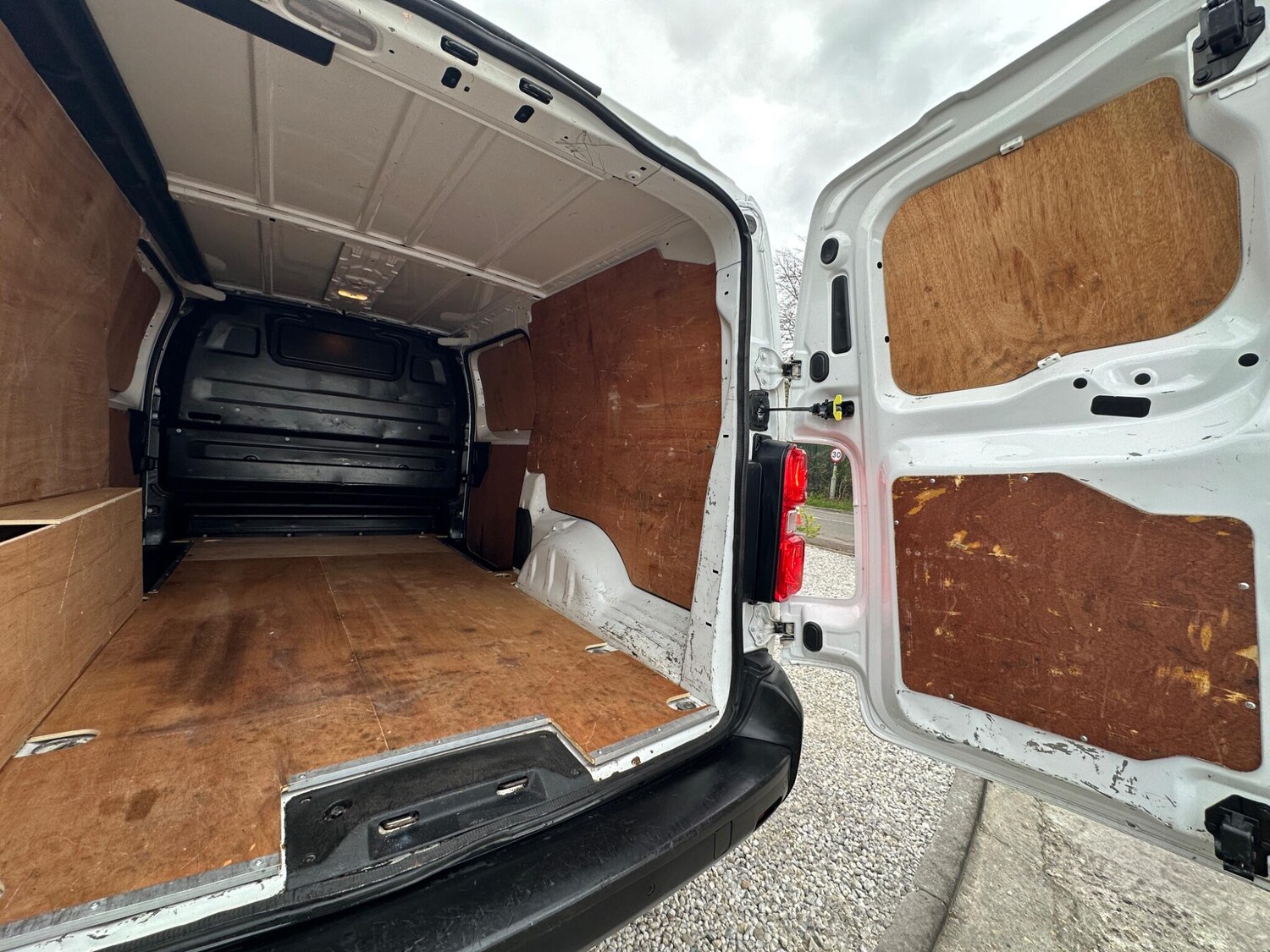 Used Vauxhall Vivaro 2020 for sale - 78101271: Photo 25