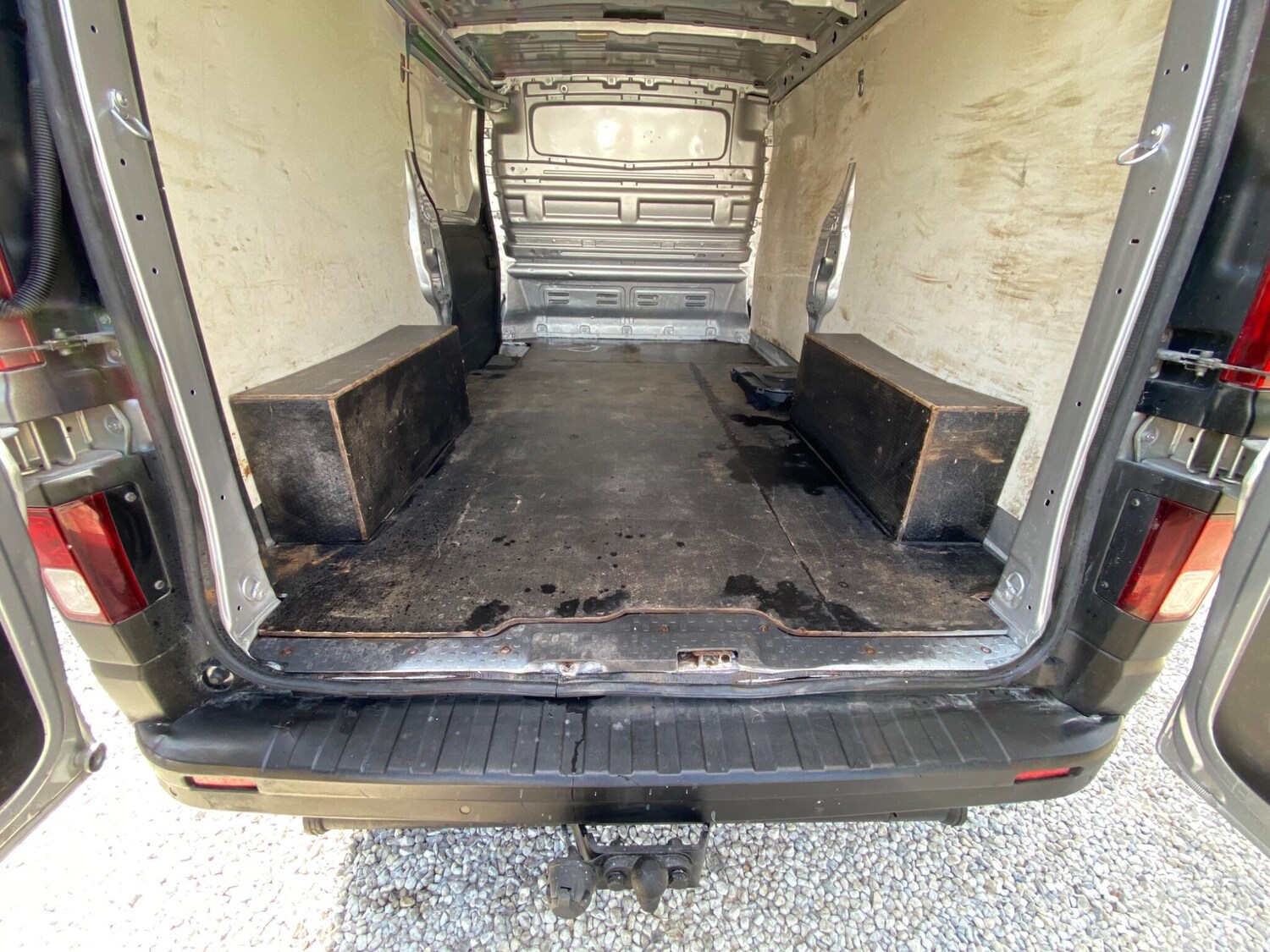Vehicle 44