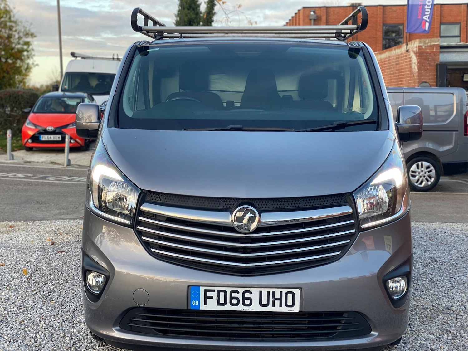 Used Vauxhall Vivaro 2017 for sale - 76995906: Photo 11