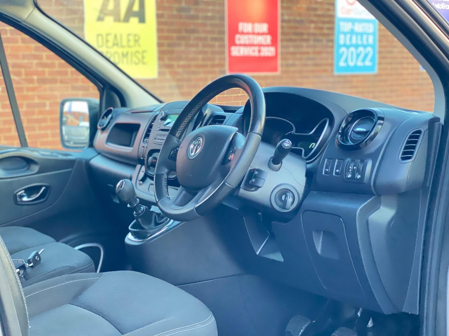 Used Vauxhall Vivaro 2017 for sale - 76995906: Photo 25