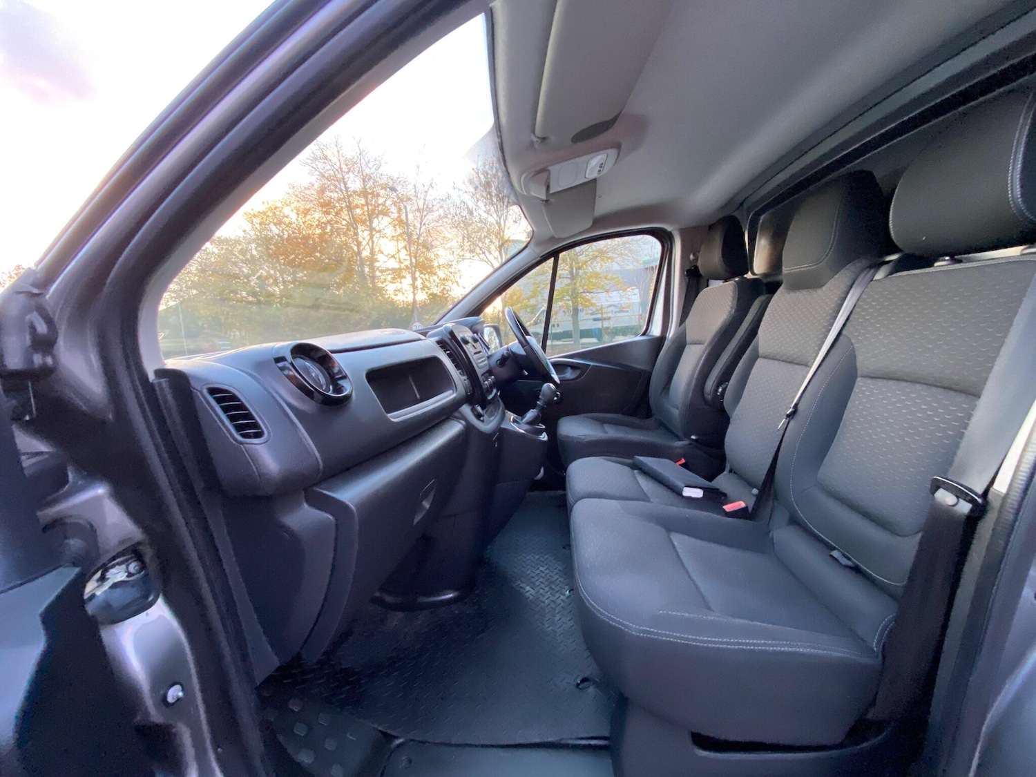 Used Vauxhall Vivaro 2017 for sale - 76995906: Photo 29