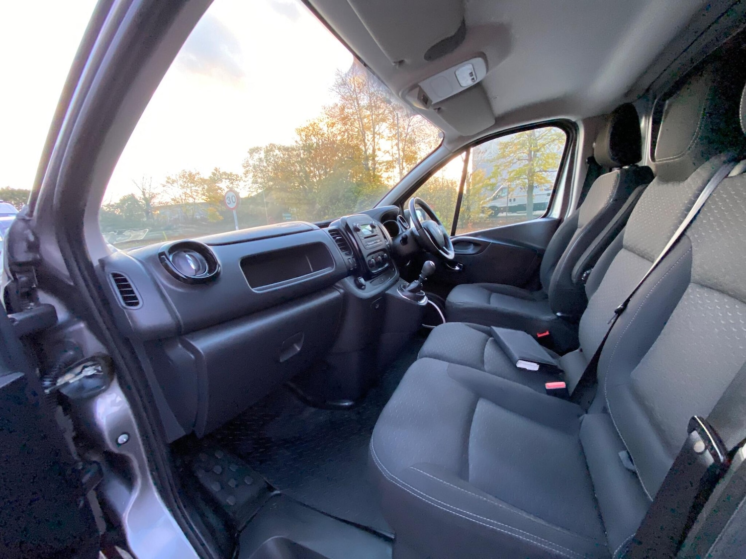 Used Vauxhall Vivaro 2017 for sale - 76995906: Photo 30