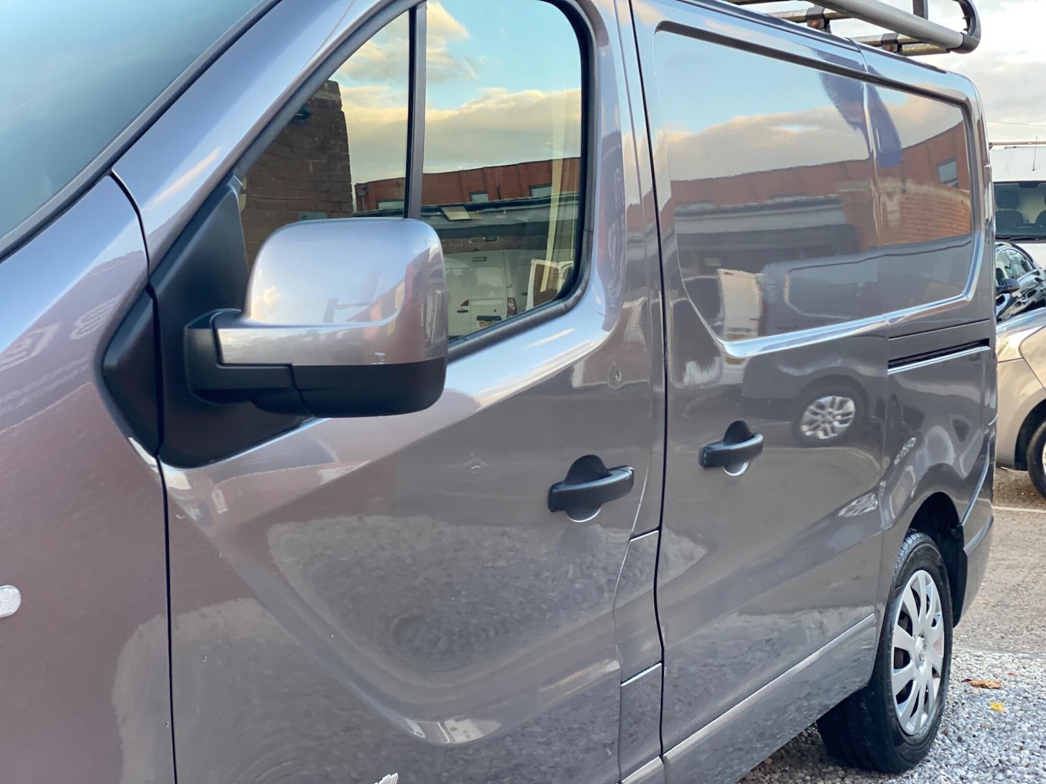 Used Vauxhall Vivaro 2017 for sale - 76995906: Photo 41