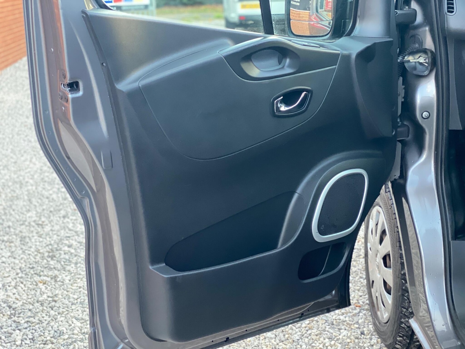 Used Vauxhall Vivaro 2017 for sale - 76995906: Photo 45