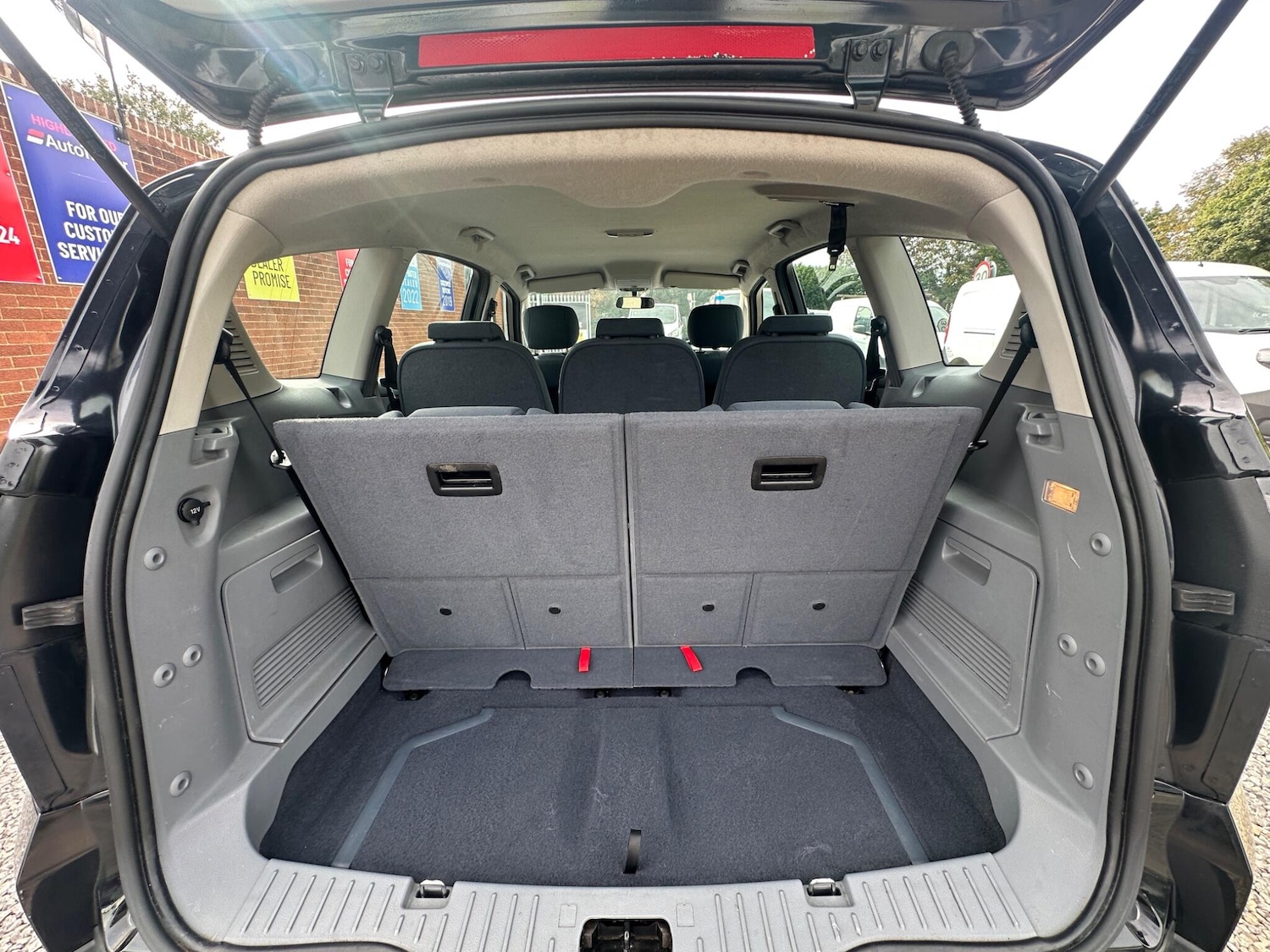 Used Ford S-Max 2009 for sale - 76988660: Photo 13