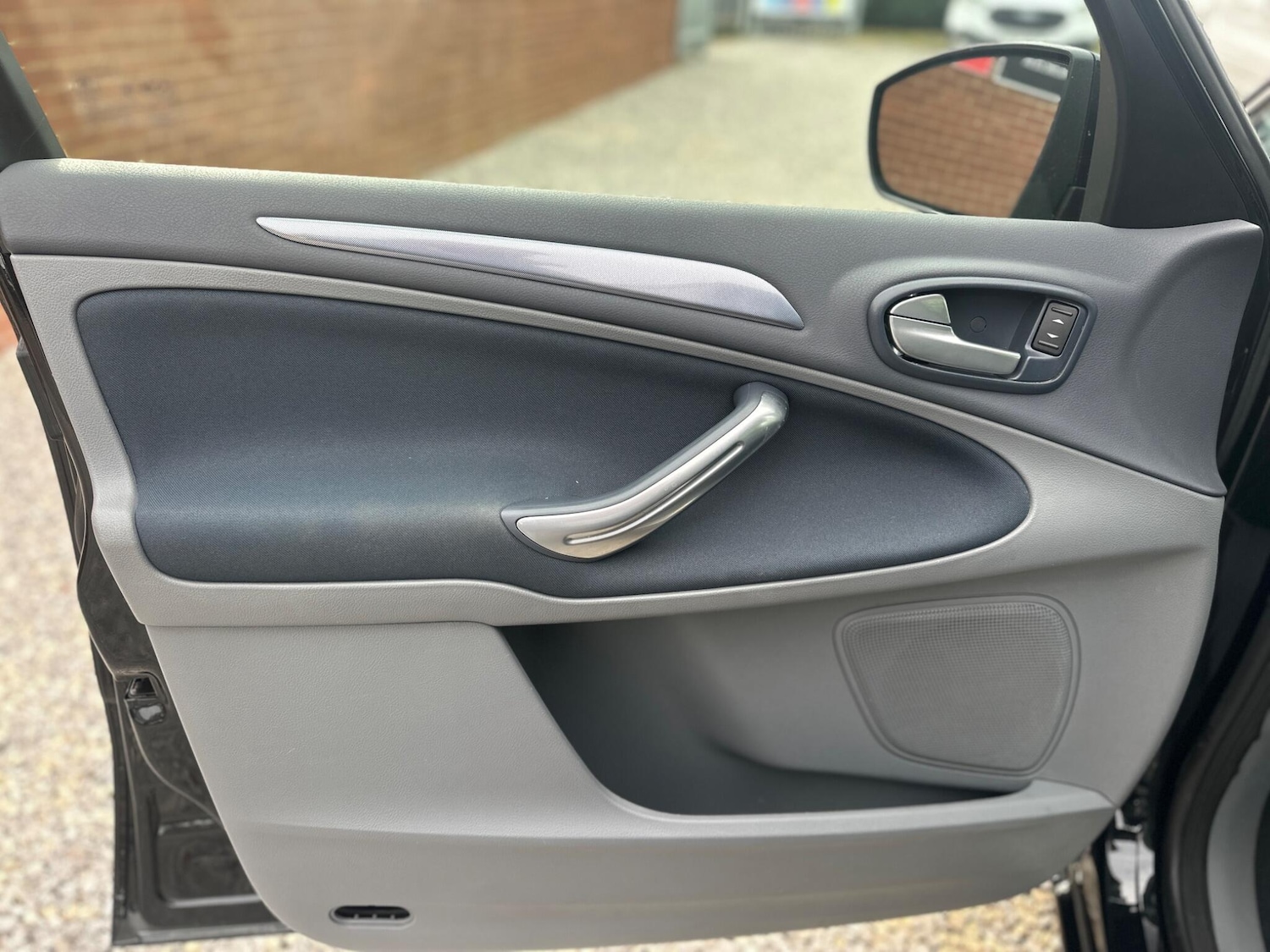 Used Ford S-Max 2009 for sale - 76988660: Photo 35