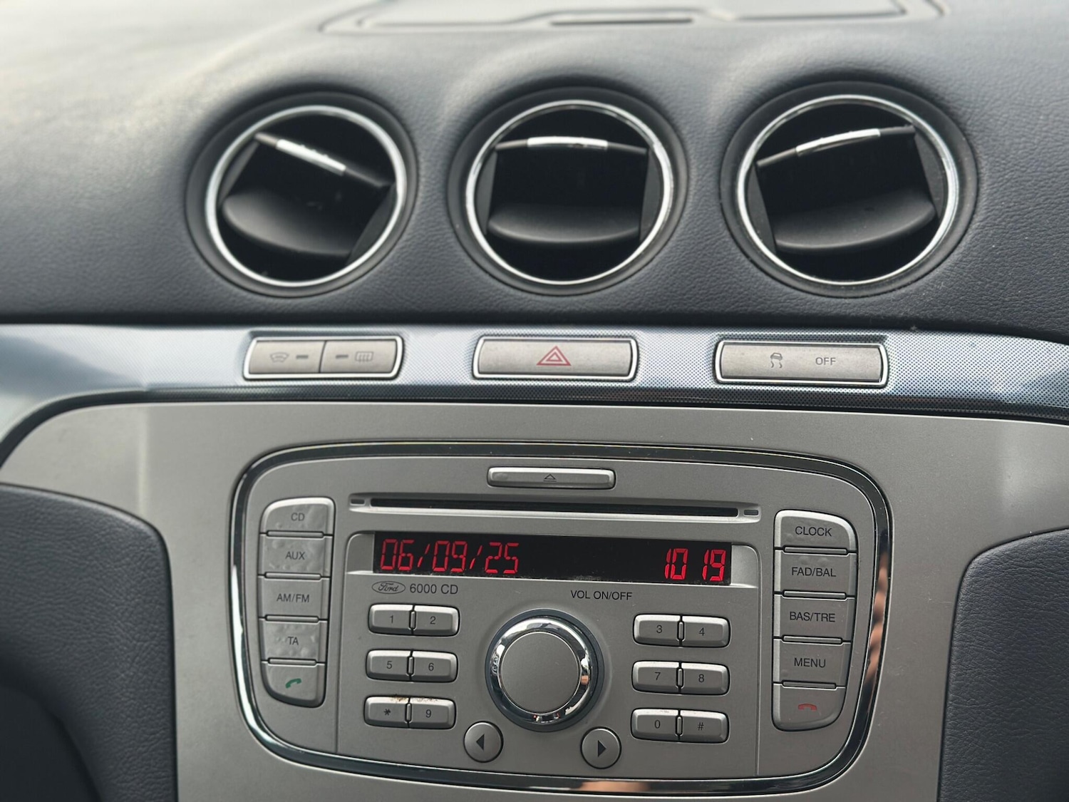 Used Ford S-Max 2009 for sale - 76988660: Photo 45