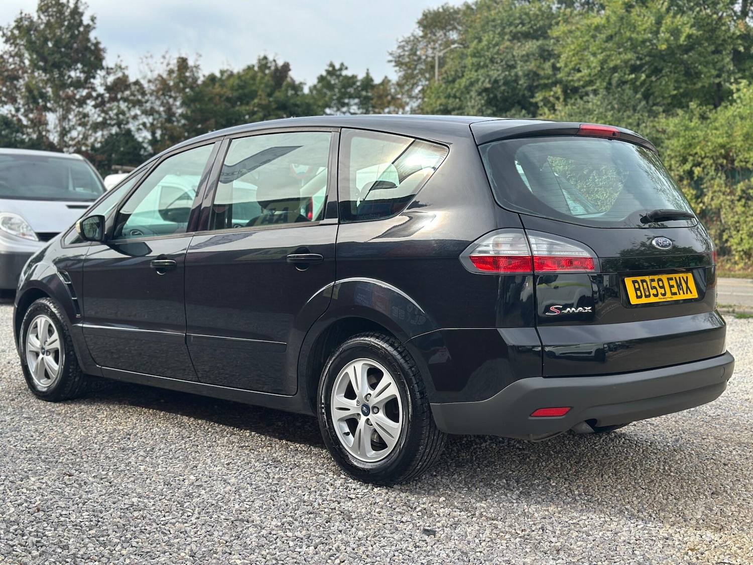 Used Ford S-Max 2009 for sale - 76988660: Photo 5