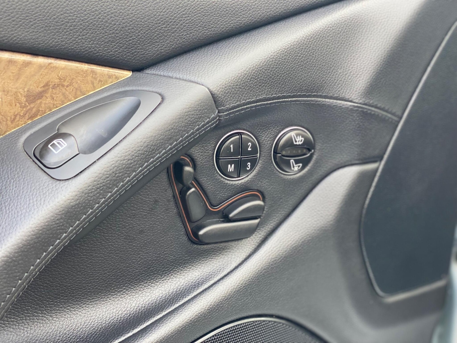 Used Mercedes-Benz S Class 2006 for sale - 76992425: Photo 43