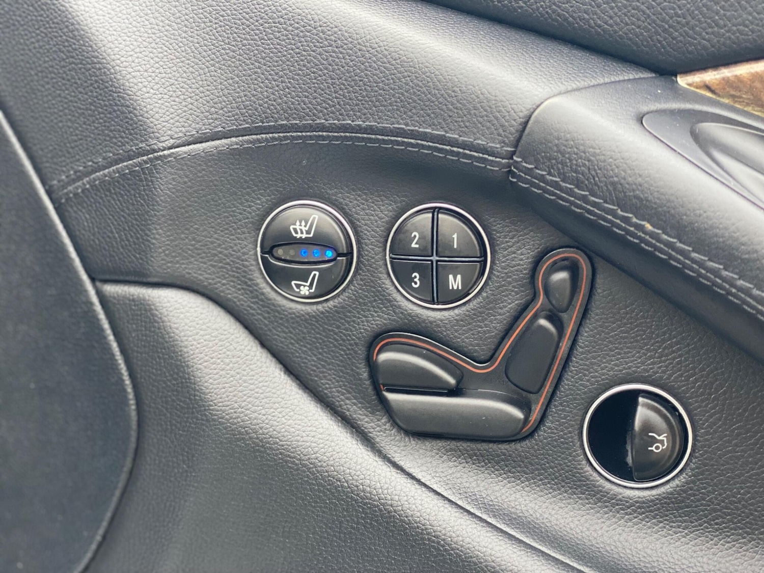 Used Mercedes-Benz S Class 2006 for sale - 76992425: Photo 9