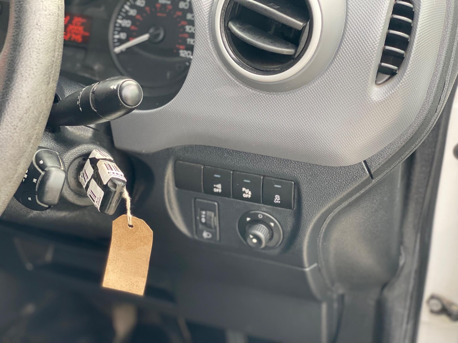 Used Citroen Berlingo 2016 for sale - 76389245: Photo 25