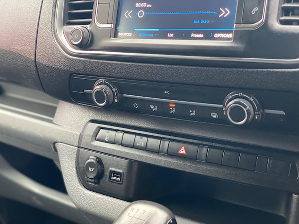 Used Peugeot Expert 2019 for sale - 76270906: Photo 31