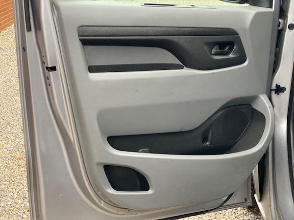 Used Peugeot Expert 2019 for sale - 76270906: Photo 41