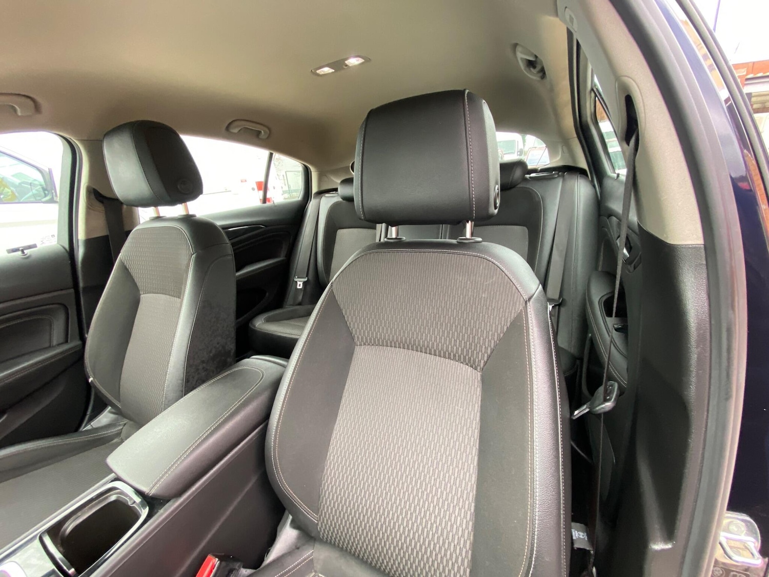 Used Vauxhall Insignia 2017 for sale - 77637520: Photo 16