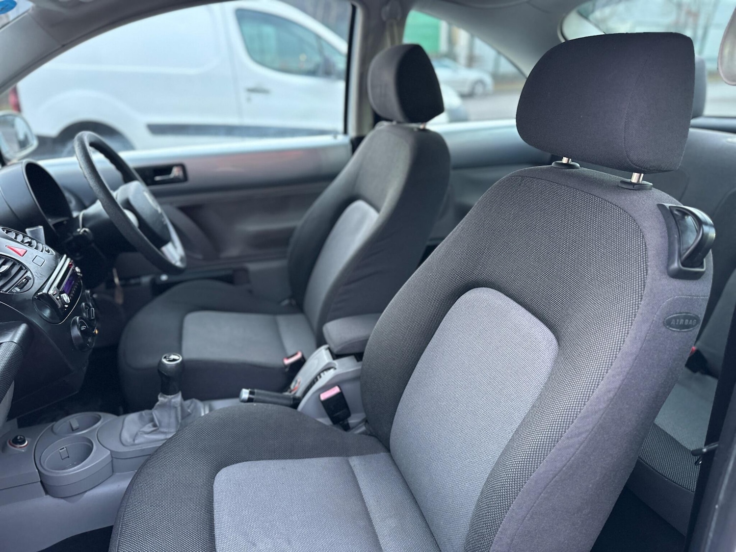 Used Volkswagen Beetle 2005 for sale - 77119810: Photo 37