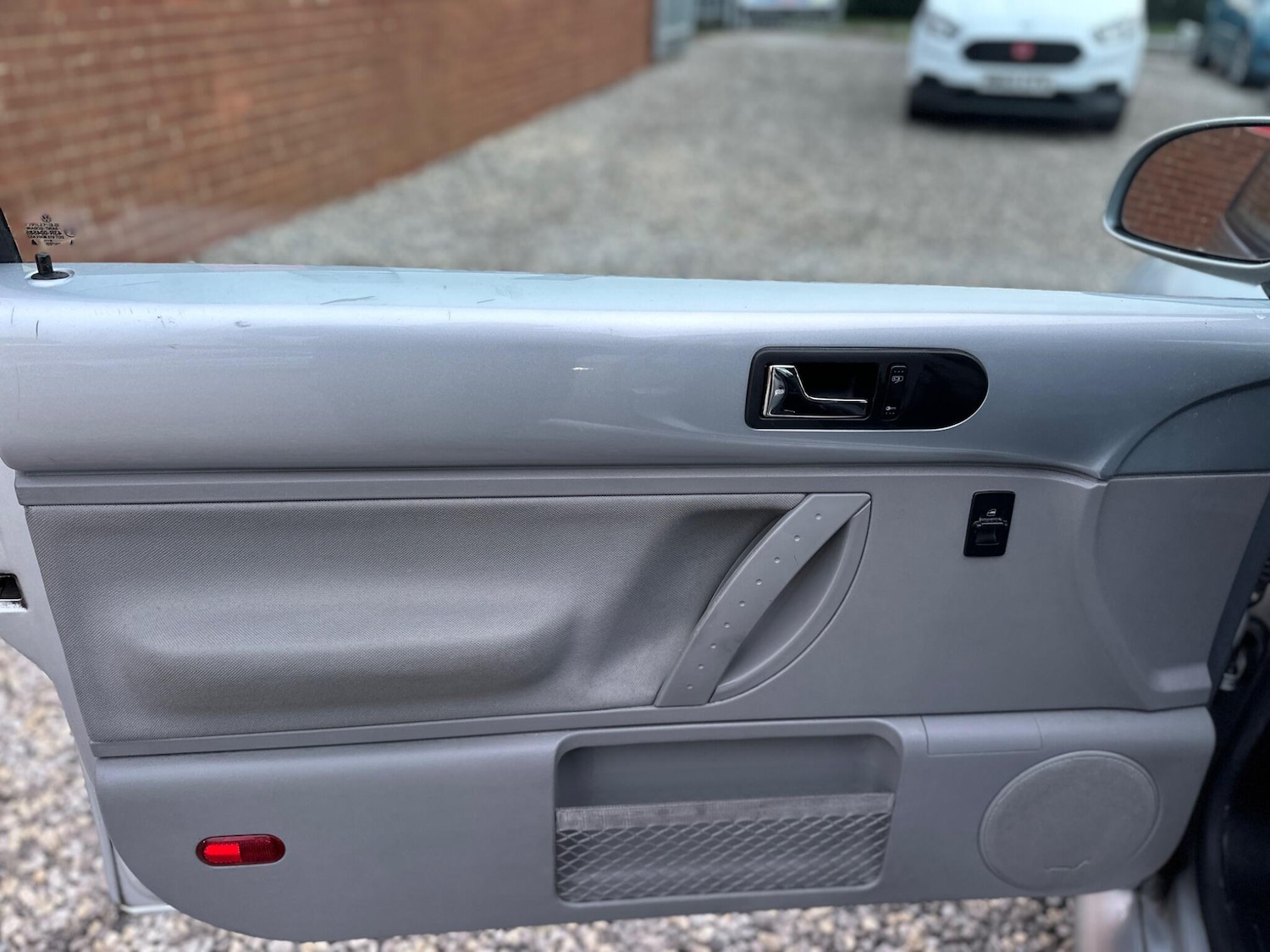 Used Volkswagen Beetle 2005 for sale - 77119810: Photo 38