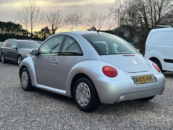 Used Volkswagen Beetle 2005 for sale - 77119810: Photo
