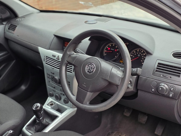 Used Vauxhall Astra 2009 for sale - 76314624: Photo 33