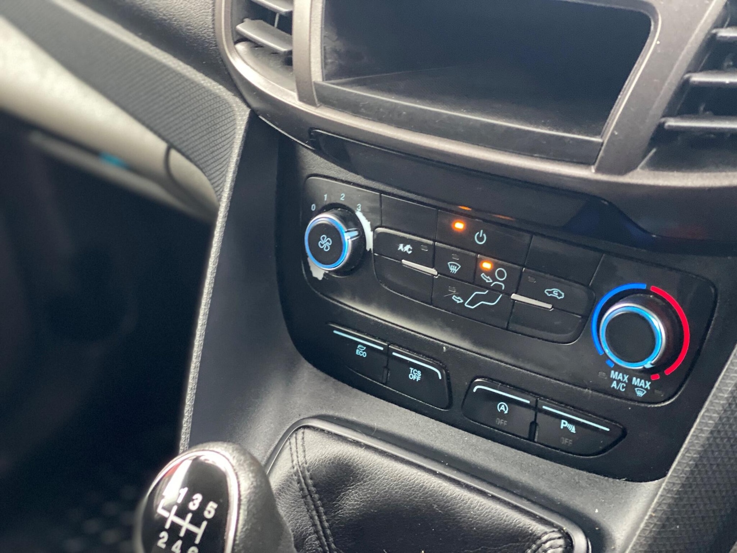 Used Ford Transit Connect 2020 for sale - 77156238: Photo 21