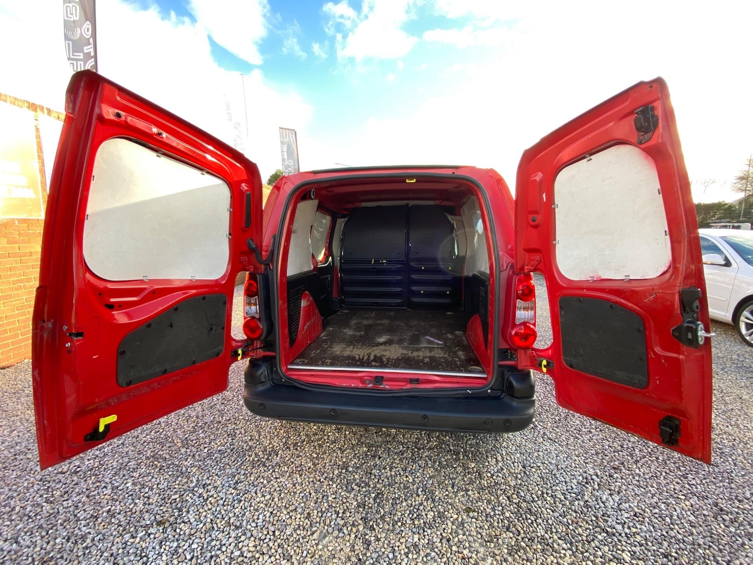 Used Peugeot Partner 2012 for sale - 77574547: Photo 12