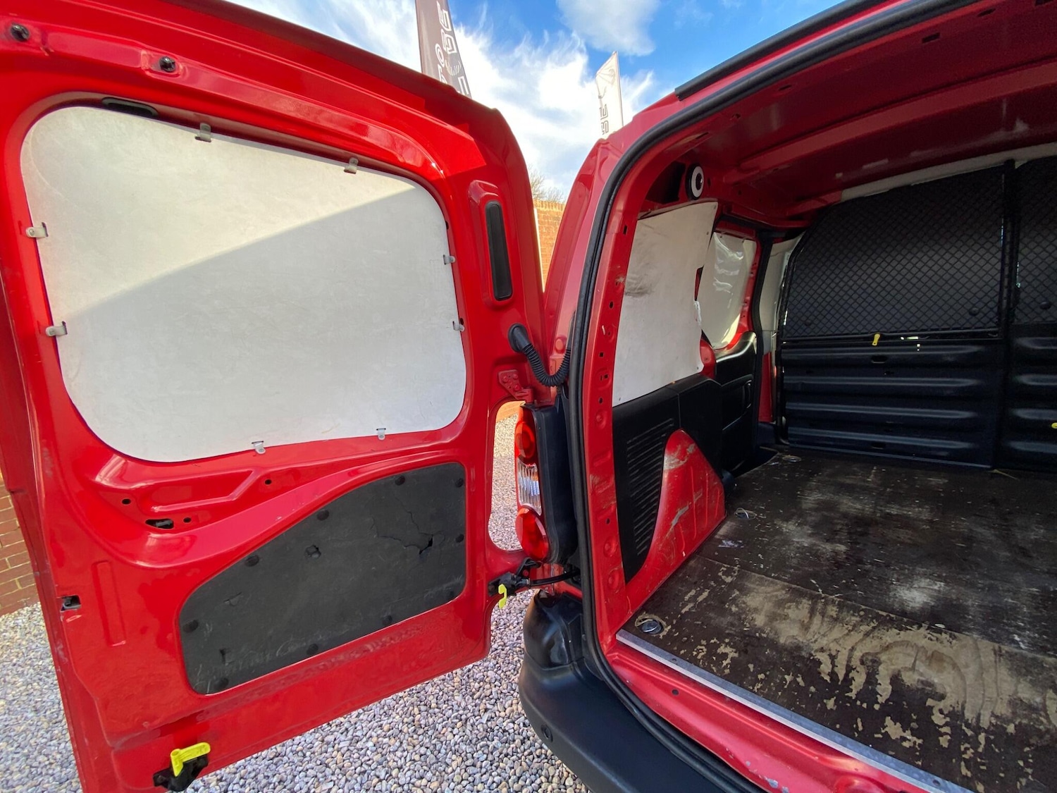 Used Peugeot Partner 2012 for sale - 77574547: Photo 15