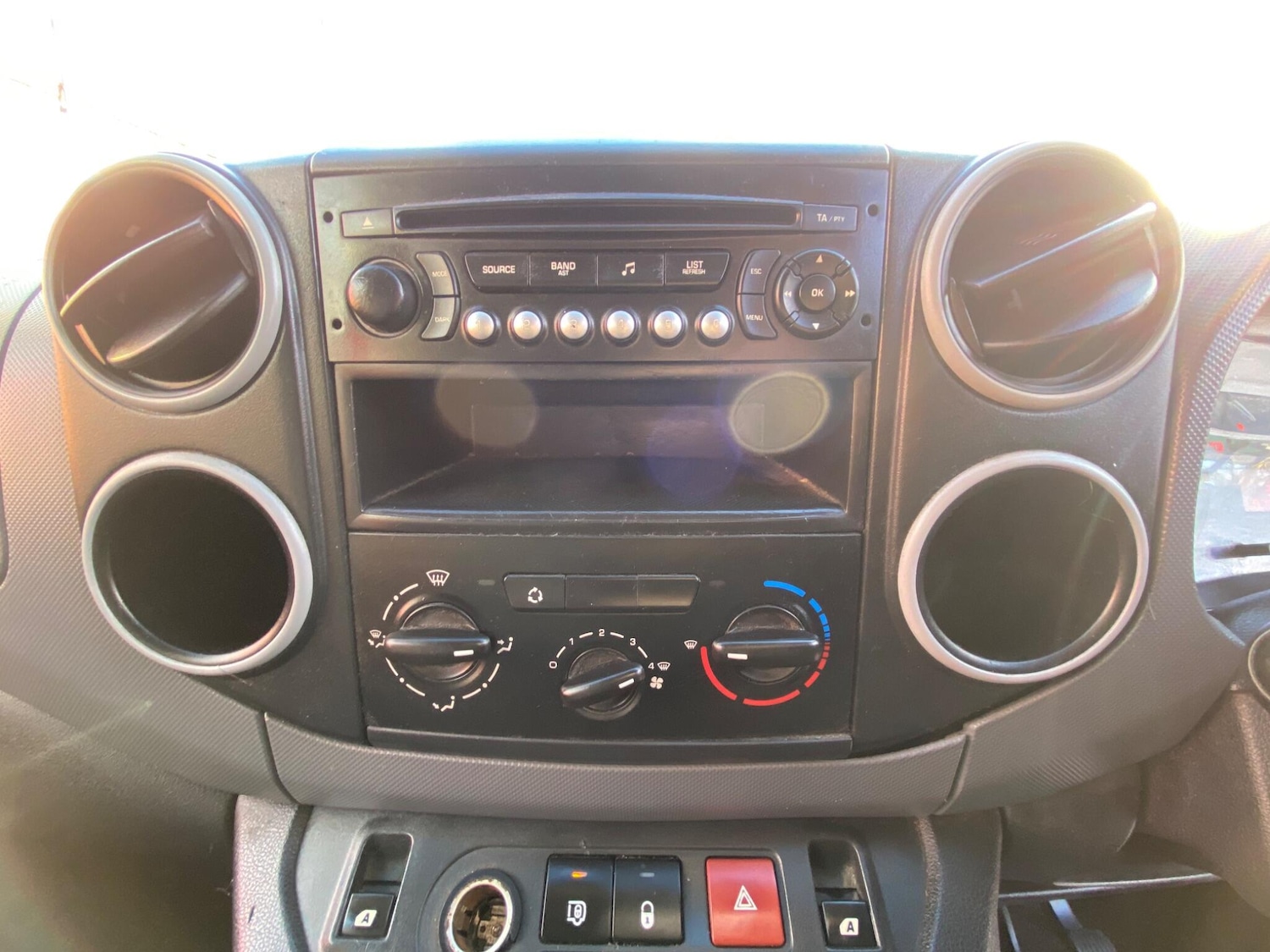 Used Peugeot Partner 2012 for sale - 77574547: Photo 38