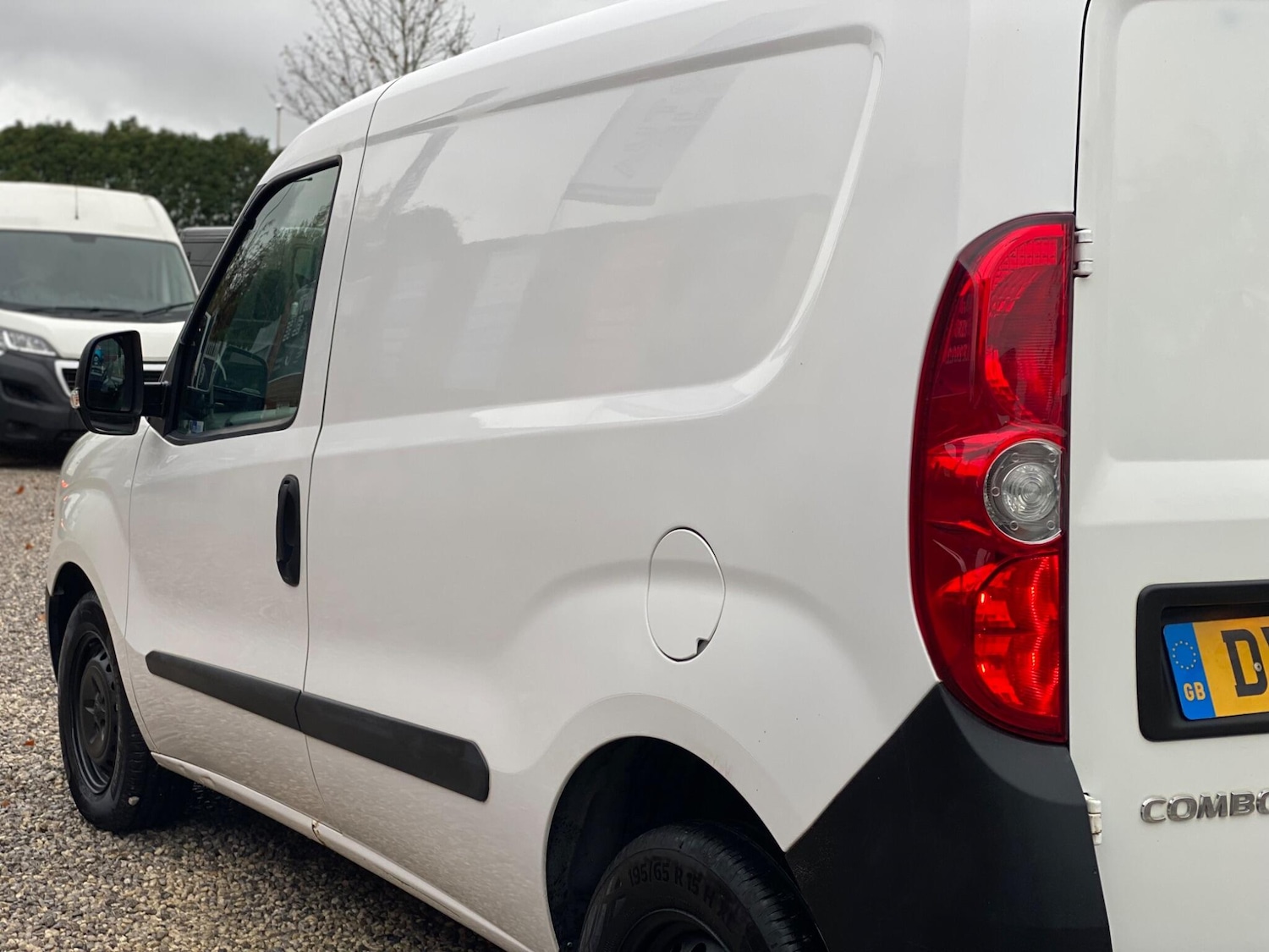 Used Vauxhall Combo 2017 for sale - 76408506: Photo 14